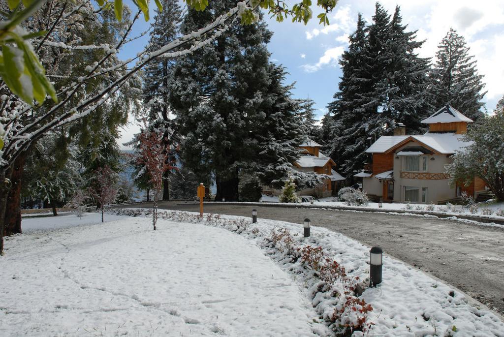 Huinid Bustillo Cabanas San Carlos de Bariloche Bagian luar foto